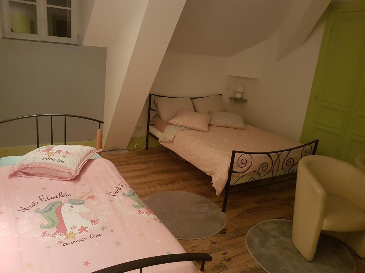Le Betrot Bed & Breakfast Estissac Exterior photo