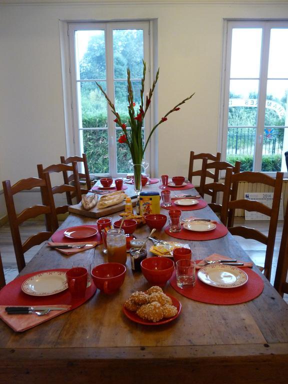 Le Betrot Bed & Breakfast Estissac Exterior photo